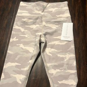 New with tags athleta elation 7/8 beige camp